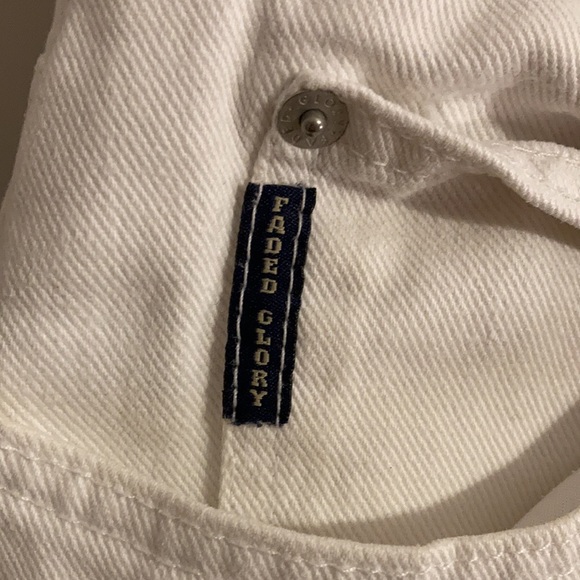 White high rise Faded Glory jeans - Picture 3 of 5
